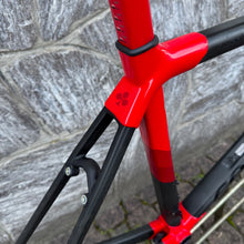 Carica l'immagine nel visualizzatore di Gallery, Colnago C64
