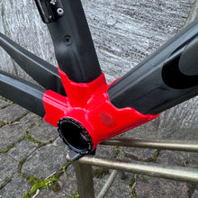 Carica l'immagine nel visualizzatore di Gallery, Colnago C64
