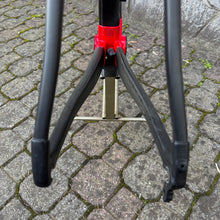 Carica l'immagine nel visualizzatore di Gallery, Colnago C64
