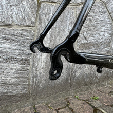 Carica l&#39;immagine nel visualizzatore di Gallery, Colnago Extreme-C
