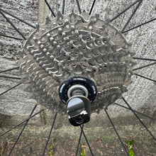 Carica l&#39;immagine nel visualizzatore di Gallery, DT Swiss RC38 C Spline
