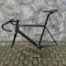 Carica l&#39;immagine nel visualizzatore di Gallery, Focus Izalco Max
