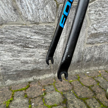 Carica l&#39;immagine nel visualizzatore di Gallery, Focus Izalco Max
