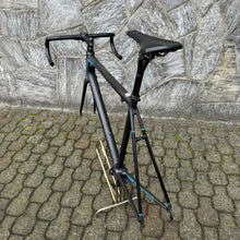 Carica l&#39;immagine nel visualizzatore di Gallery, Focus Izalco Max
