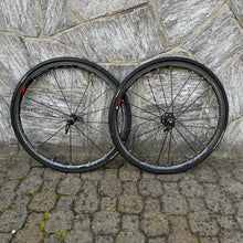 Carica l&#39;immagine nel visualizzatore di Gallery, Fulcrum Racing Zero Carbon
