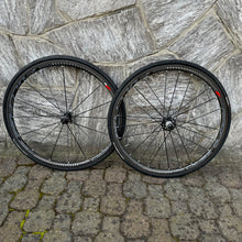 Carica l&#39;immagine nel visualizzatore di Gallery, Fulcrum Racing Zero Carbon

