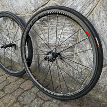 Carica l&#39;immagine nel visualizzatore di Gallery, Fulcrum Racing Zero Carbon
