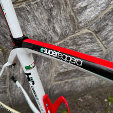 Carica l&#39;immagine nel visualizzatore di Gallery, Bianchi Oltre Superleggera Reparto Corse
