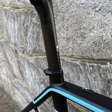 Carica l&#39;immagine nel visualizzatore di Gallery, Specialized S-Works Venge
