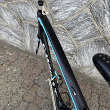 Carica l&#39;immagine nel visualizzatore di Gallery, Specialized S-Works Venge
