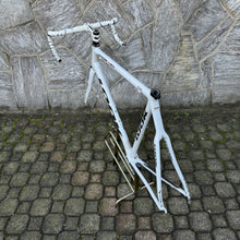 Carica l&#39;immagine nel visualizzatore di Gallery, Look 585
