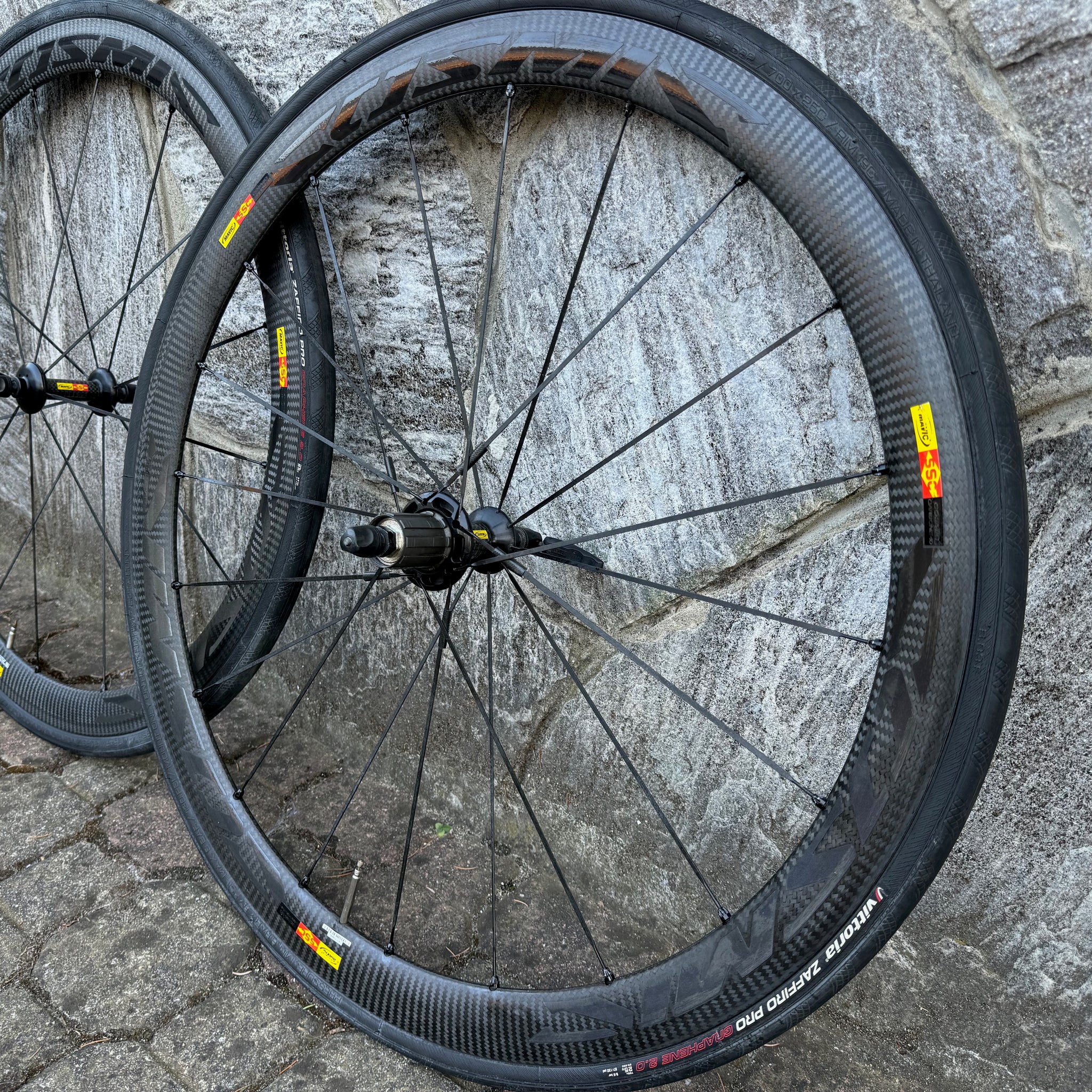 Mavic Cosmic carbone ssc フロントのみ Mavic Cosmic carbone ssc フロントのみ Mavic Cosmic carbone ssc