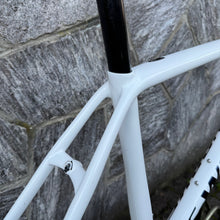 Carica l&#39;immagine nel visualizzatore di Gallery, Specialized S-Works Tarmac SL5
