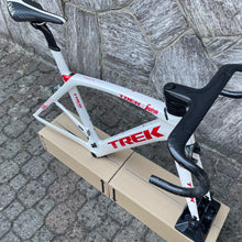 Carica l&#39;immagine nel visualizzatore di Gallery, Trek Madone 9.9 RSL
