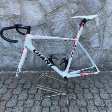 Carica l&#39;immagine nel visualizzatore di Gallery, Giant TCR Advanced SL
