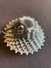 Carica l&#39;immagine nel visualizzatore di Gallery, Shimano Dura Ace Di2 R9150
