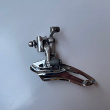 Carica l&#39;immagine nel visualizzatore di Gallery, Campagnolo Record Titanium 10s
