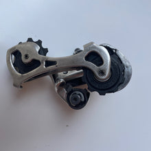 Carica l&#39;immagine nel visualizzatore di Gallery, Campagnolo Record Titanium 10s
