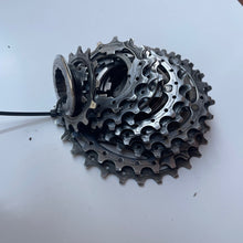 Carica l&#39;immagine nel visualizzatore di Gallery, Campagnolo Record Titanium 10s
