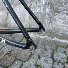 Carica l&#39;immagine nel visualizzatore di Gallery, Wilier Izoard XL
