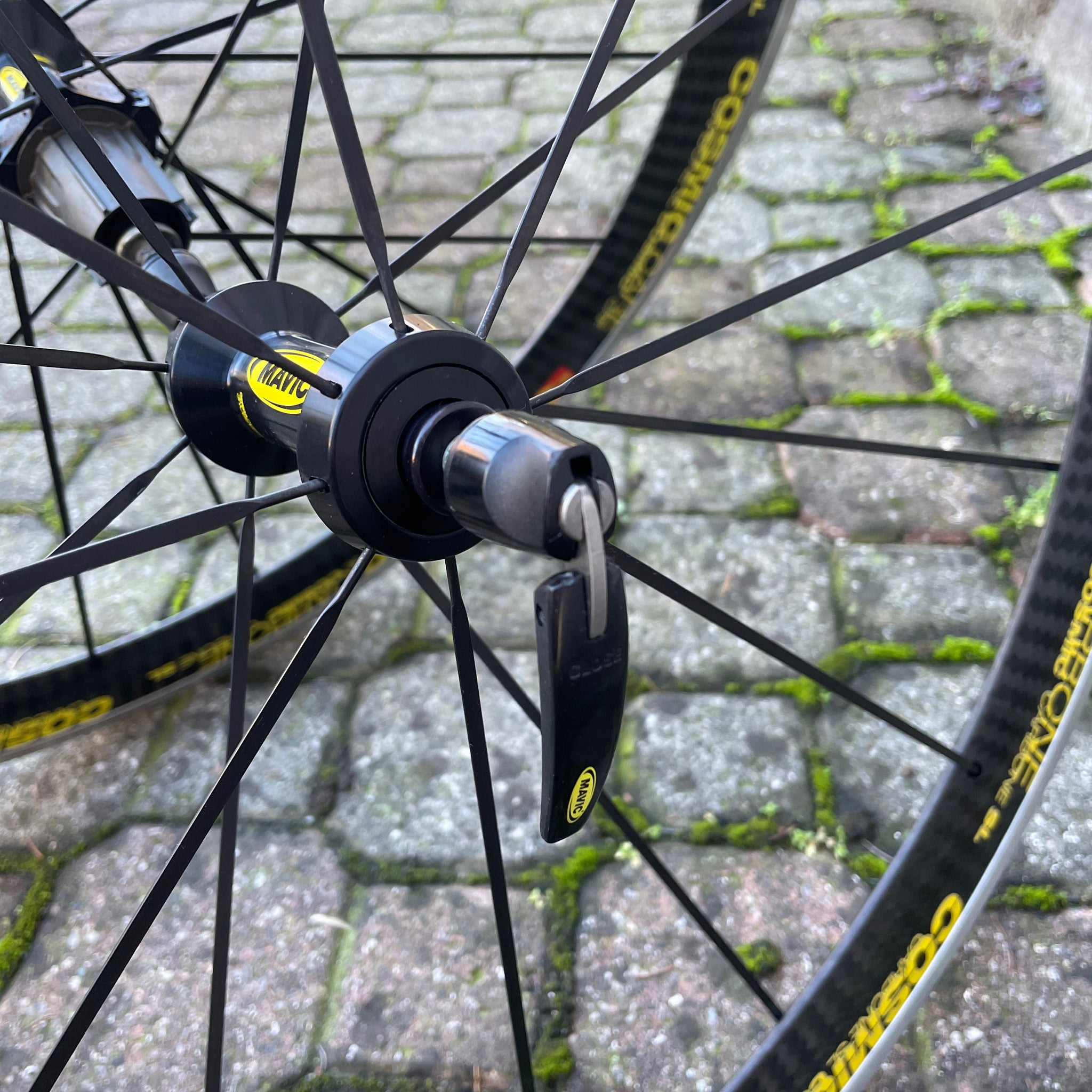パーツ MAVIC COSMIC CARBONE SL & COMETE DISC TESTED: MAVIC COSMIC PRO CARBON SL C WHEELSET – Road Bike Action